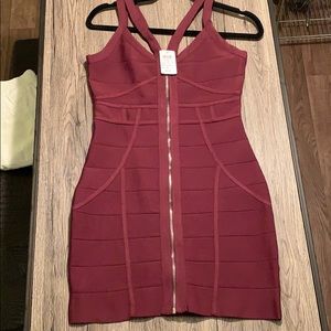 Burgundy Body con dress